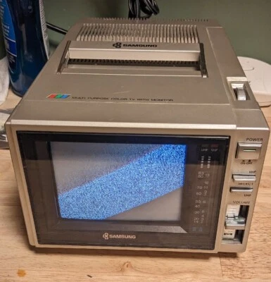 Vintage Portable TV 1986 Samsung C5101M TV Retro Nintendo gaming 5" Color In Box - Image 1 of 4