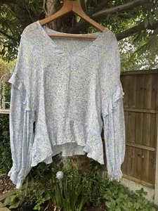 Primark UK 16 Baby Puppe inspiriert Top Bluse blau Rüschen Gummizug Ärmel - Bild 1 von 13