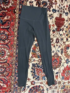 Lululemon Align Super-High Rise Pant 28" Size 6 - Picture 1 of 7