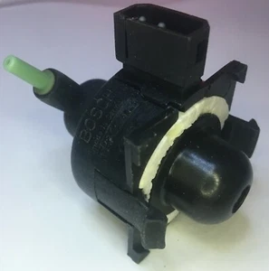 Genuine 1989-91 BMW (325 & M3) Interior Temp Sender Unit (64-11-1-385-989). - Picture 1 of 4