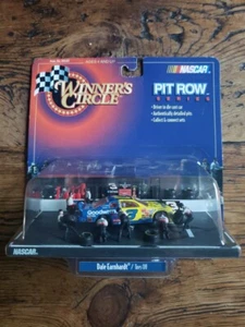 Neumáticos Dale Earnhardt #3 Wrangler 1999 Winner’s Circle Pit Row Series apagados 1:64 - Imagen 1 de 4