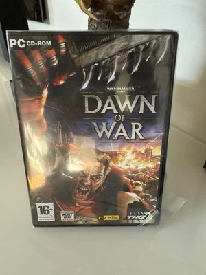 Warhammer 40000 Dawn Of War PC CD-ROM Windows & MANUALS VGC ❤️❤️❤️ - Image 1 of 2
