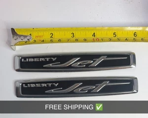 OEM ✅2011-2012 Jeep Liberty Jet Fender Side Emblem Badge Logo 68092488AA Pair - Bild 1 von 5