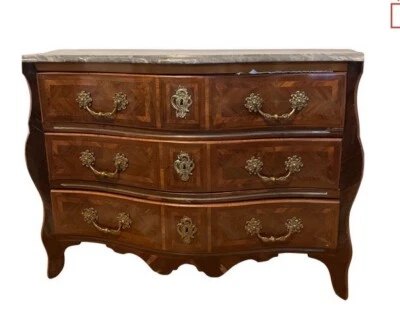 Cómoda de marquetería francesa del siglo XVIII con tapa de mármol Regence Foto 1 de 4
