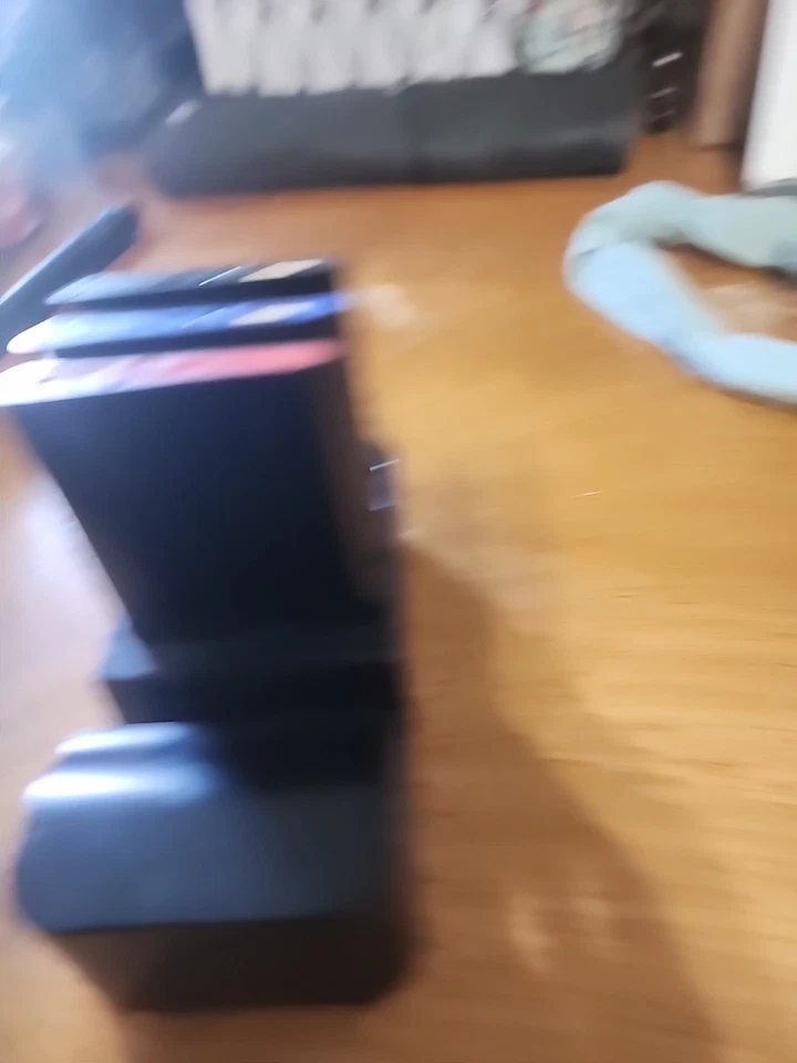 Paquete de 3 bancos de energía y estación de carga instaCHARGE Grab & Go Foto 1 de 4