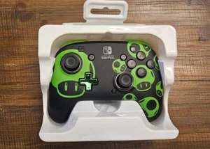 Controlador de juegos con cable de revancha PDP de caja abierta Nintendo Switch 1Up brilla en la oscuridad - Imagen 1 de 6