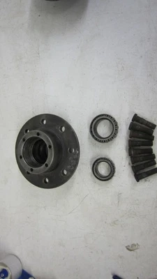 Chevy GMC GM 1971-76 K20 K30 Wheel Hub Big Dana 44 Big Hub Front Axle 4x4 #2 - Image 1 of 4