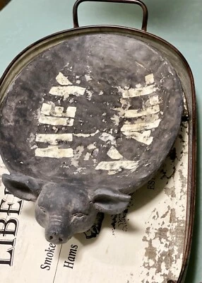 Black Farmhouse/Primitive Footed Pig Platter/Tray “Hey Y’all” Resin - Image 1 of 4