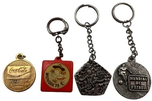 1978 WORLD CUP ARGENTINA lot of 4 KEY CHAINS Different condition and size - Picture 1 of 2
