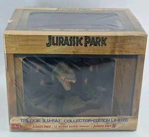 Jurassic Park Trilogie Park Collector 3 Films Blu-ray + Figurine résine du T-Rex - Picture 1 of 10