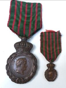 Médailles de Saint Hélène ordonnance et réduction