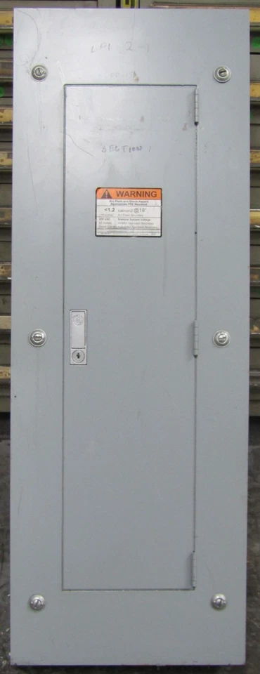 😏 GE 150 AMP MAIN BREAKER BOLT-ON PANELBOARD 208/120 VAC 3∅ 4W 30 CIRCUIT - Image 1 of 4