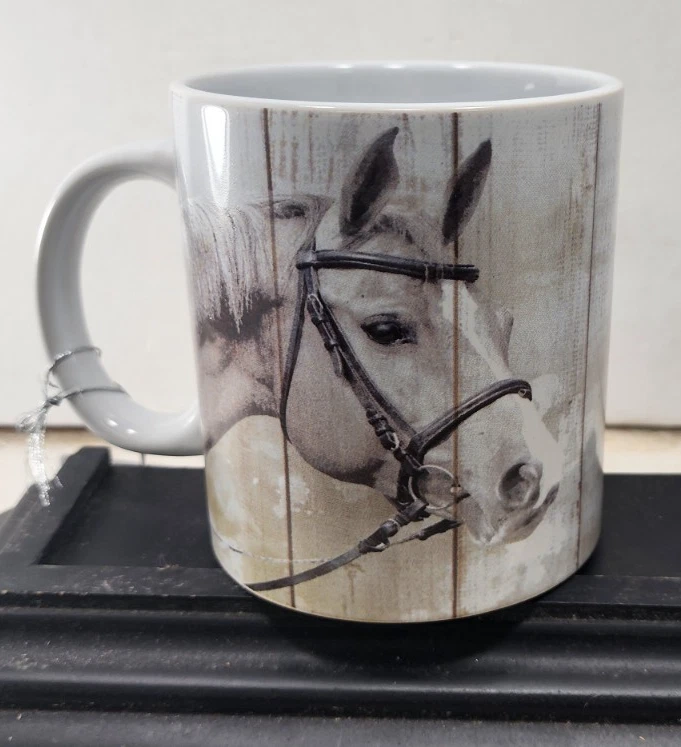 Taza de café blanca Gift Craft White Horse, grande 15 oz. Café, cacao caliente, té. Foto 1 de 4