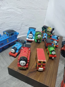 Thomas der Zug Spielzeug Sammlung Mix 20 Lot - Bild 1 von 7
