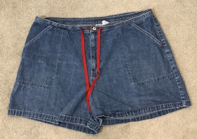 Carolina Blues Plus 短裤女式 24W 码牛仔纽扣抽绳斜杠口袋 — 第 1/4 张图片