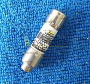 10 pezzi NUOVI fusibili Bussmann FNQ-R-6 FNQR6 FNQ-R 6A 600Vac fusibile RITARDO DI TEMPO - Foto 1 di 1