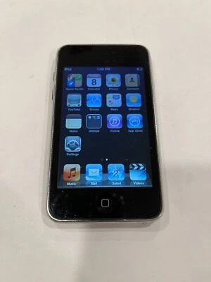 Apple iPod Touch (16GB) 2nd Generation MP3 Music & Video Player A1288 - Image 1 of 4