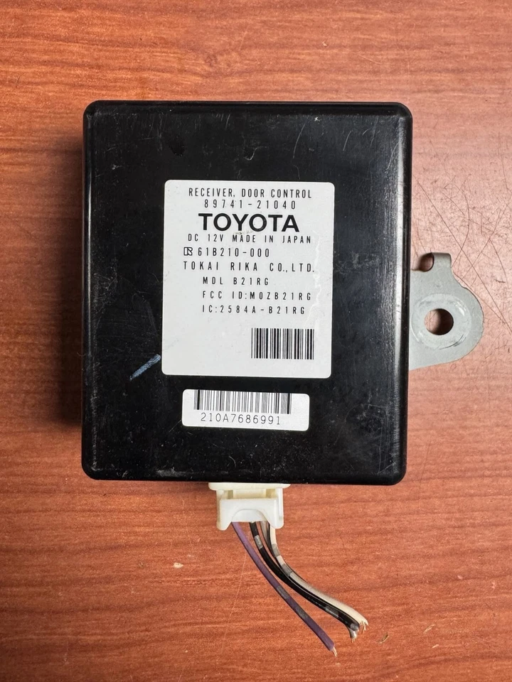 Receptor de control de puerta Toyota Scion TC 2005-2009 OEM 89741-21040 Foto 1 de 1