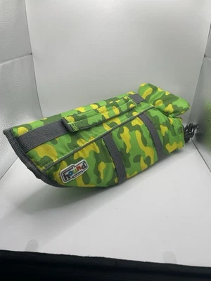 NWT Outward Hound Dog Life Jacket Granby Splash Life Jacket Green Camo Medium - Image 1 of 4