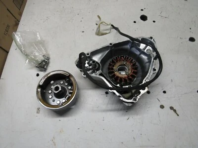 Suzuki GS25X GS250 GS250T 1980 estator e imán Foto 1 de 4