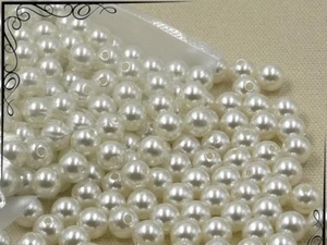 WHITE ACRYLIC PEARL BEADS -CENTER HOLE - JEWELLERY SEWING CRAFT - 8MM - 50PCS - Picture 1 of 2