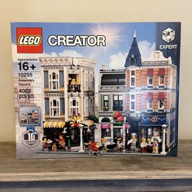 LEGO Creator Expert Assembly Square (10255) New and Sealed