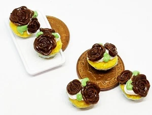 Casa de Muñecas Chocolate Rosa Cupcakes Panadería Escala 1:12 Miniatura PL68 ML Tumdee - Imagen 1 de 8