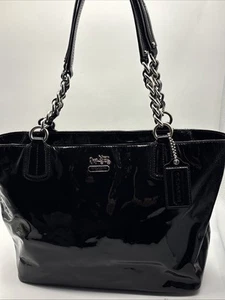 BLACK COACH Shoulder Bag Patent Leather 20484 Silver Chain Strap - Picture 1 of 20