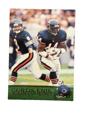 Excellent: Vintage 2000 Pacific Curtis Enis Chicago Bears Trading Card - Image 1 of 2