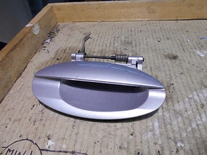 Jaguar X-Type Exterior Door Handle. Right Hand Rear. Genuine. - Imagen 1 de 3