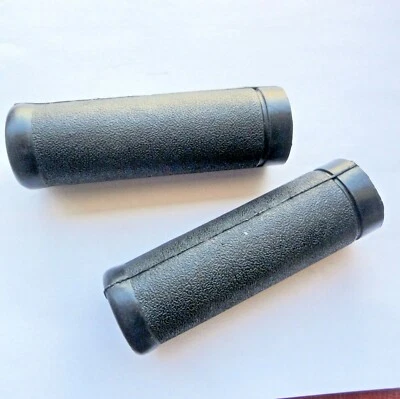 Harley Grips STOCK H-D STYLE GRIP 1" HANDLEBAR 62-80 Style w/end holes 56205-62A - Image 1 of 3