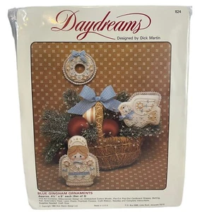 Daydreams Ornaments Fabric Craft Kit Christmas Angel Wreath Dove Vintage 1984 - Picture 1 of 7