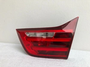 BMW 4er F32 F33 Heckleuchte Rückleuchte Rücklicht rechts innen 63217296102 Orig - Bild 1 von 3