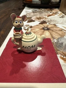 1997 Hallmark Mom Handcrafted Keepsake Holiday Christmas Ornament. - Picture 1 of 1
