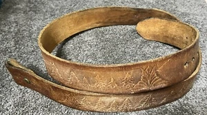 Handgefertigter gravierter handgemachter Kiefernbäume Mondwald geprägter Ledergürtel Größe 39 Zoll - Bild 1 von 11