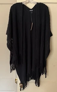 Nuevo Steve Madden Negro Frente Abierto Medallón Cepillado Topper Capa Suéter $58.00 - Imagen 1 de 2