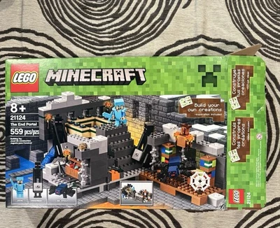 Lego Minecraft: The End Portal (21124) conjunto completo aposentado - Imagem 1 de 3