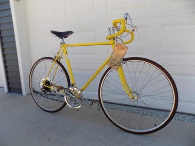 1971 SCHWINN SUPER SPORT MENS LEMON YELLOW KRATE 10-SPEED ROAD BIKE BROOKS 70S - Image 1 of 4