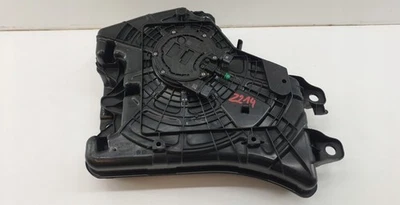 39238615 84689536 Opel Astra AdBlue depósito con bomba Foto 1 de 4