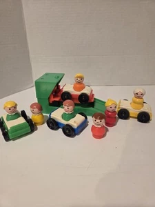 Fisher Price Little People Garage Autolift und 4 Autos & Little People - 12er Set - Bild 1 von 7