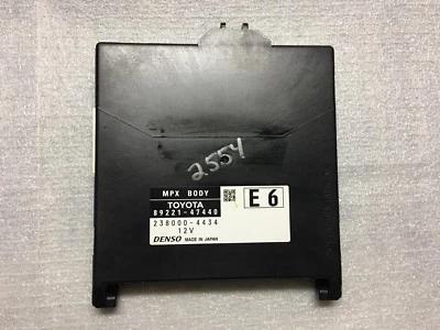 Toyota Prius 2016 2017 multiplex carrocería control 89221-47440 E6 MPX fabricante original Foto 1 de 4
