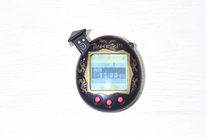BANDAI WIZ ORIGINAL 2004 "TAMAGOTCHI CONNECTION V5" BLACK AND GOLD BANDAI EURO - Imagen 1 de 6
