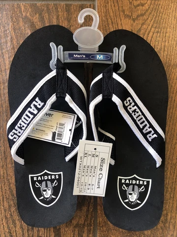 LAS Vegas Raiders NFL  Big Logo Flip Flops Sandals Slippers Medium Size 8-9 Cover
