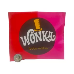 1971 Willy Wonka "Fudge Mallow" Candy Bar Reproducción sin chocolate - Imagen 1 de 4