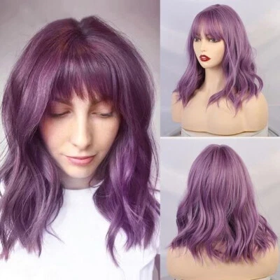 Peluca corta Bob ondulada para mujer púrpura pelucas con flequillo peluca sintética cosplay EE. UU.  Foto 1 de 4