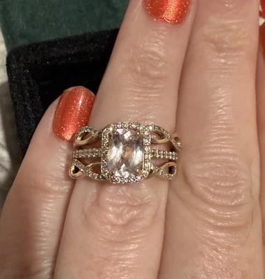 Juego de tres anillos de boda de oro rosa morganita de 1,75 quilates talla 7 Foto 1 de 4