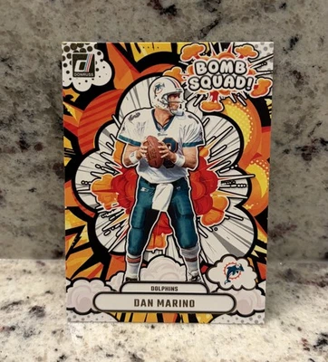 Dan Marino 2025 Panini Donruss Football Bomb Squad Miami Dolphins #BS-DMO Foto 1 de 2