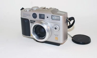 Panasonic Lumix DMC-LC5 silber, digitale Retrokamera, wie neu - Bild 1 von 4