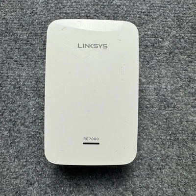 Linksys Max-Stream RE7000 WiFi Range Extender AC1900 Gigabit Booster - Image 1 of 4
