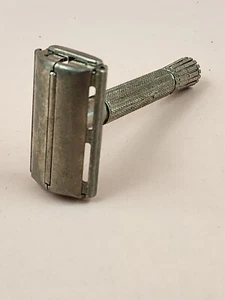 VTG Gillette 1958 D-3 Super Speed Safety Razor Flare Tip DE TTO - Picture 1 of 7